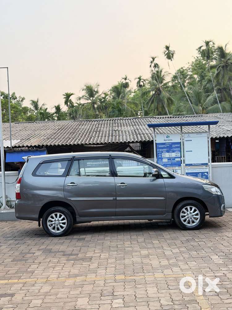 Toyota Innova 2.5 V 7 Str, 2012, Diesel