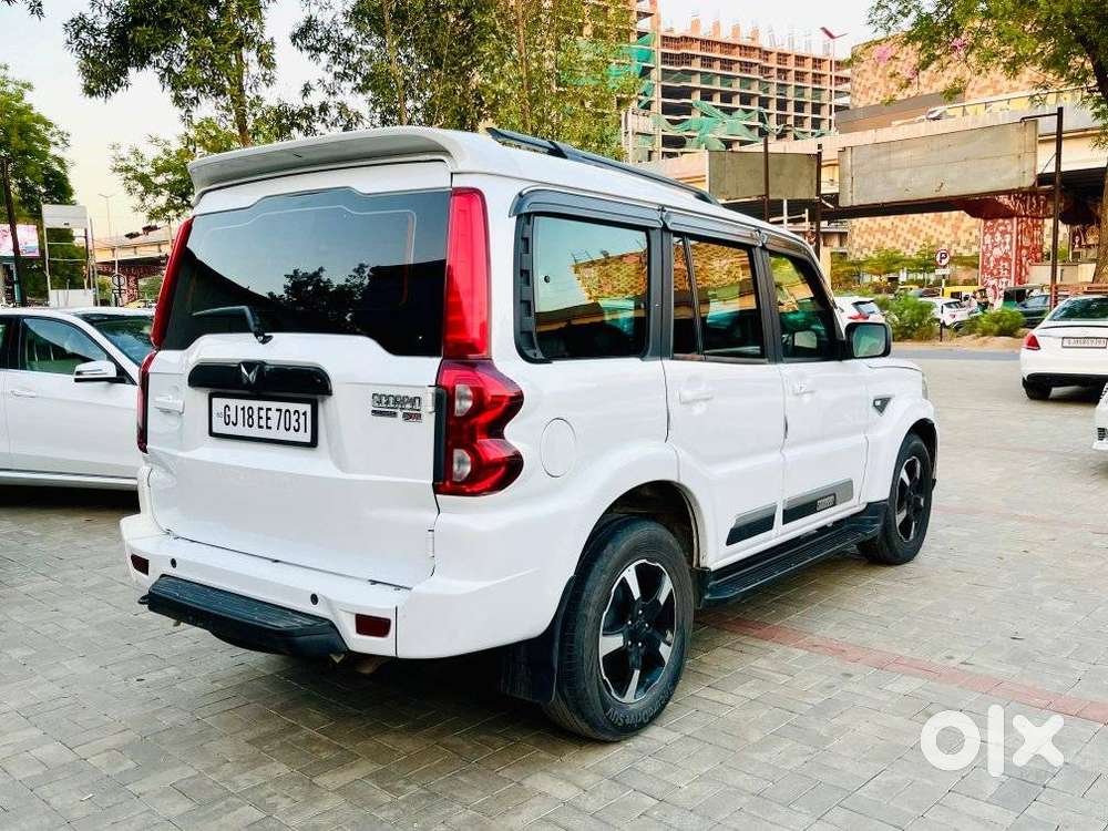 Mahindra Scorpio Classic 2.2 S 11 Mt 7 Str, 2024, Diesel