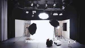 PHOTO STUDIO ASSISTANT