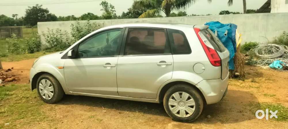 Ford Figo Diesel Zxi 2012