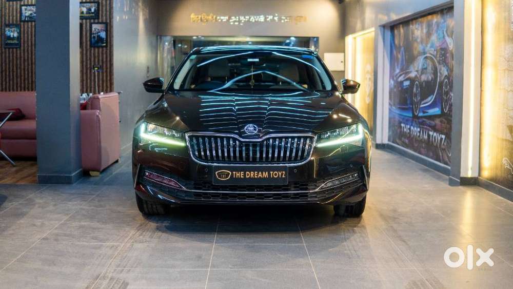 Skoda Superb L&k 2.0 Tdi At, 2021, Petrol