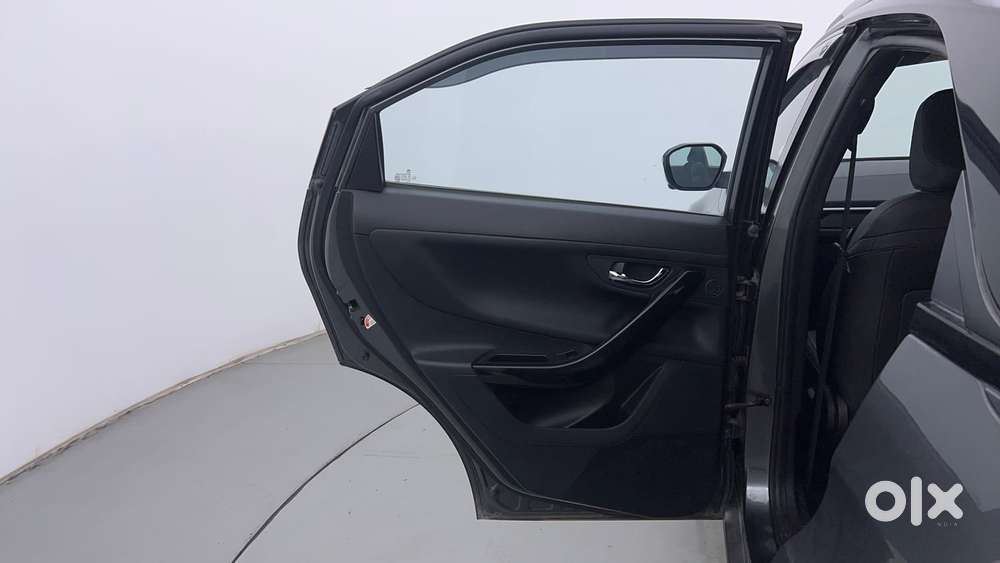 Tata Nexon Fearless Plus S 1.2 Revotron Petrol 7 Dca Dt, 2023, Petro..