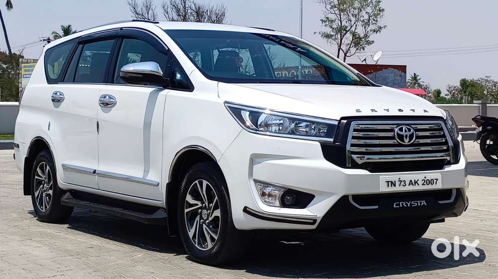 Toyota Innova Crysta [2020-ongoing] 2.4 Gx 8 Str, 2023, Diesel