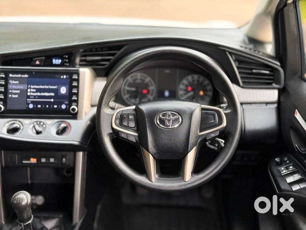 Toyota Innova Crysta 2.4 G Mt, 2022, Diesel