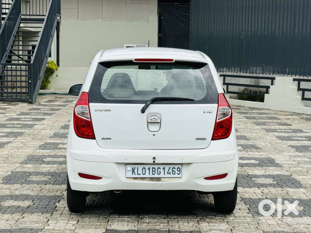 Hyundai I10 Sportz At, 2012, Petrol