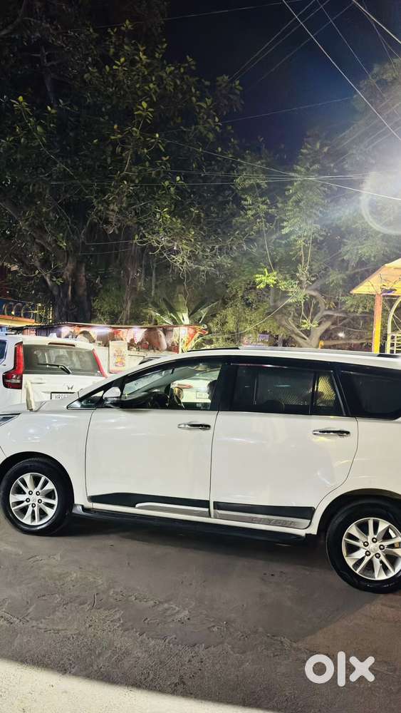 Toyota Innova Crysta 2.4 G Mt, 2020, Diesel