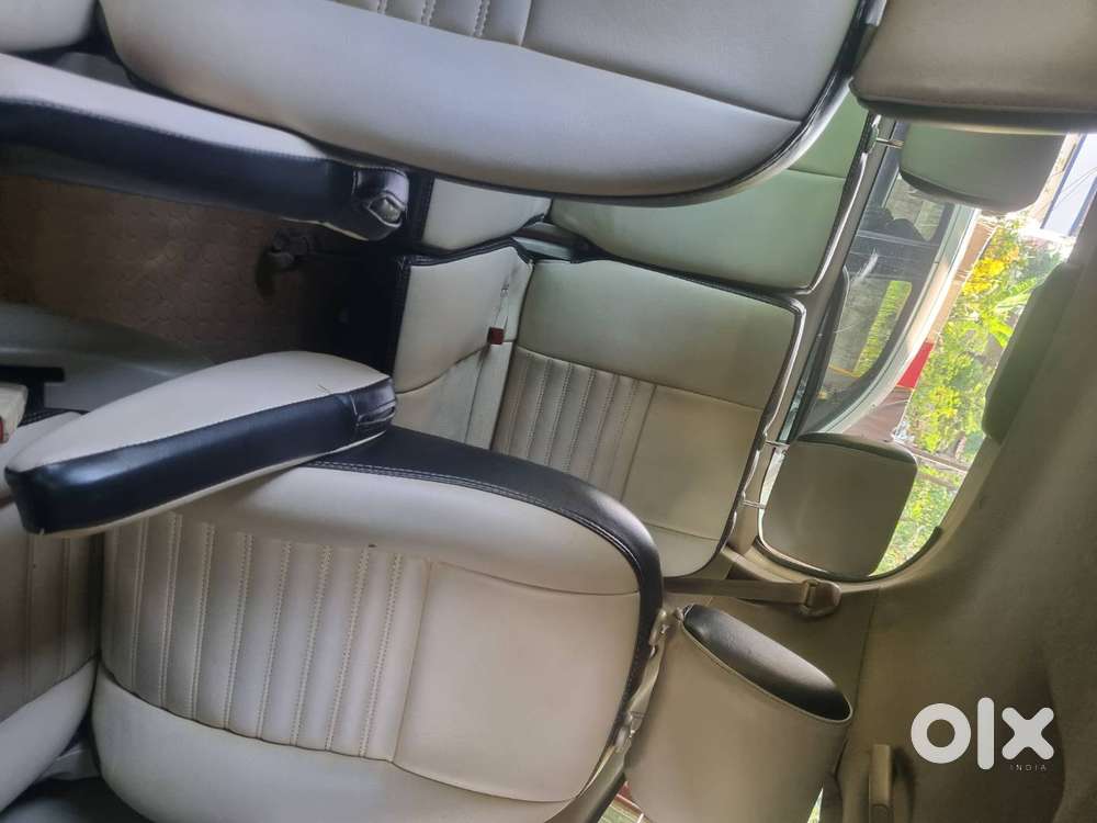 Innova 2.5g Re, Very Good Condition, All Documents Clear.