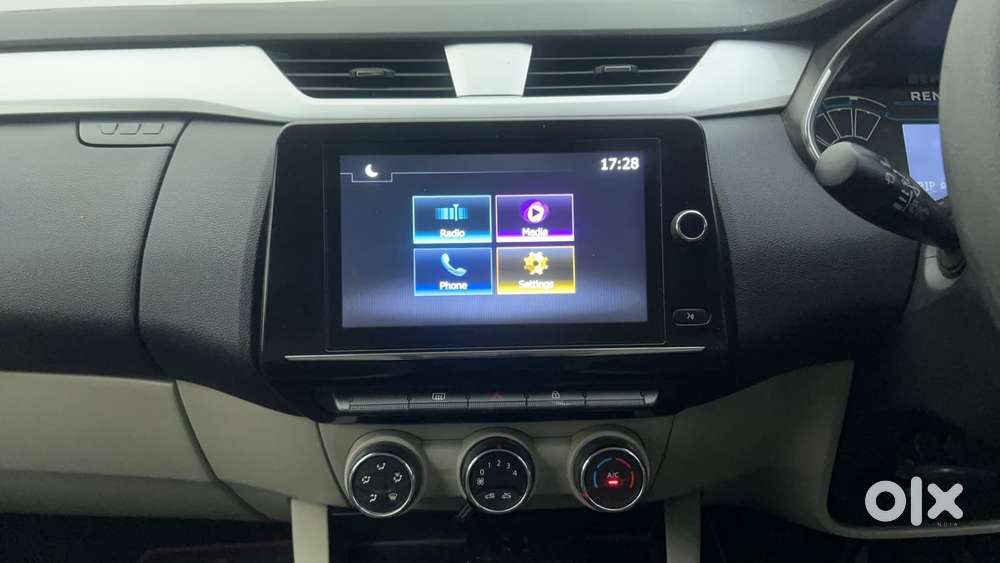 Renault Triber Rxz, 2021, Petrol