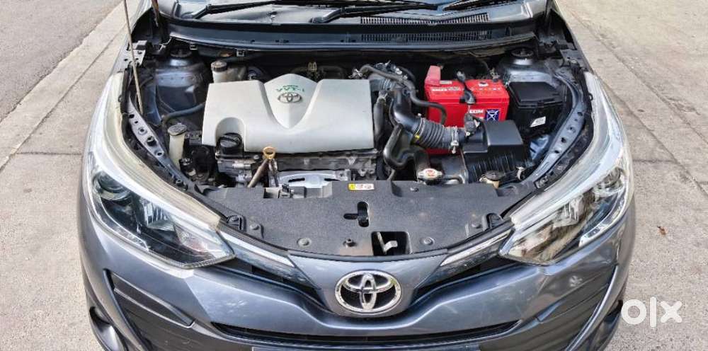 Toyota Yaris V Cvt, 2018, Petrol