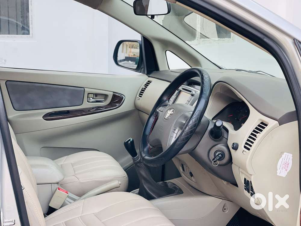 Toyota Innova 2.5 Vx 8 Str Bs-iii, 2013, Diesel