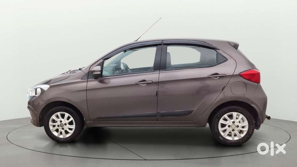 Tata Tiago 1.2 Revotron Xza, 2017, Petrol