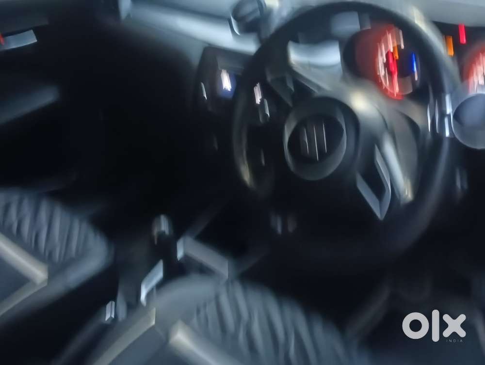 Maruti Suzuki Swift Vxi + Manual, 2021, Petrol