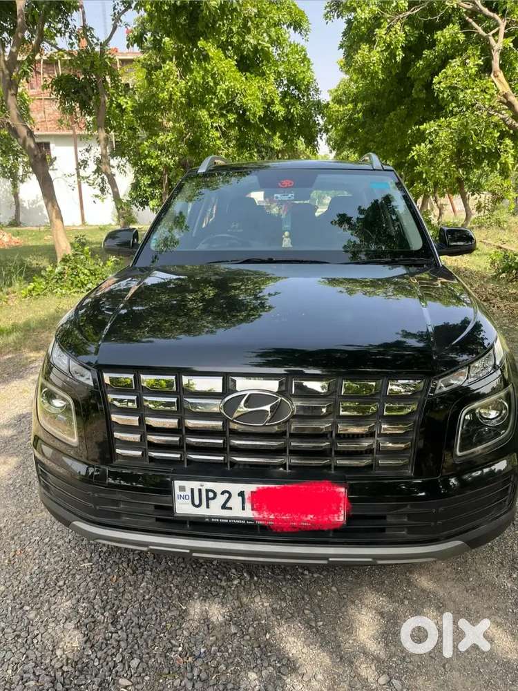 Hyundai Venue 2024 Petrol 20000 Km Driven
