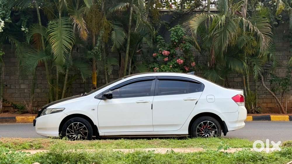 Honda City Auto Petrol 2009
