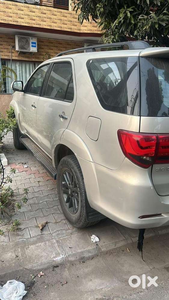 Toyota Fortuner 2015 Diesel Well Maintained