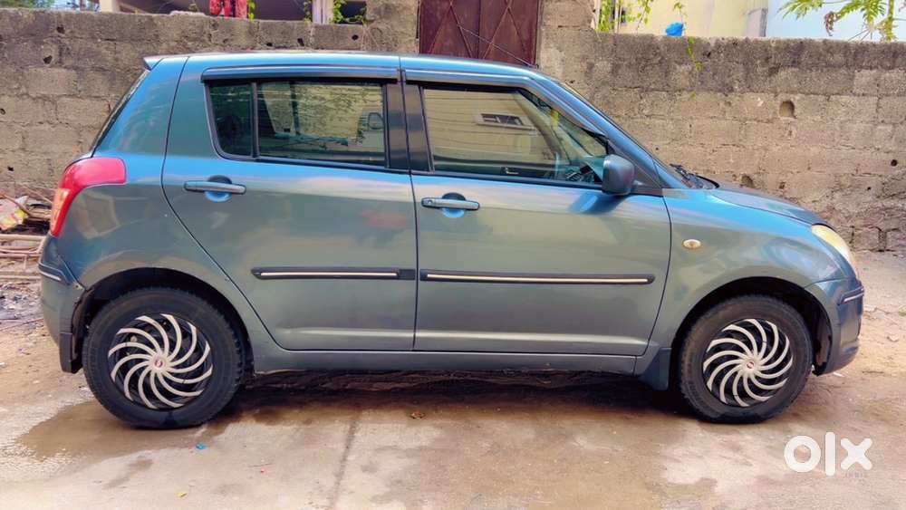 Maruti Suzuki Swift 2010 Diesel 140000 Km Driven