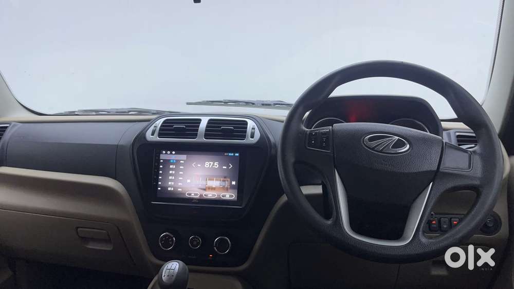 Mahindra Tuv 300 Mhawk100 T8, 2016, Diesel