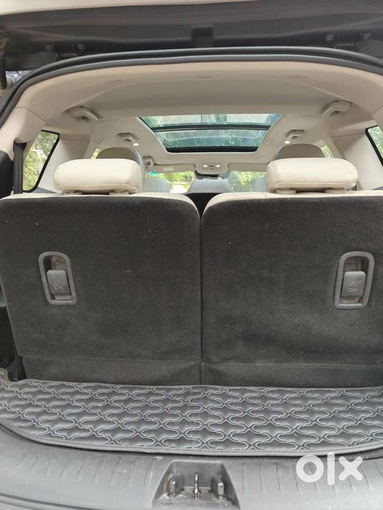Mahindra Xuv700 2.0 Ax 7 Petrol At Str, 2024, Petrol