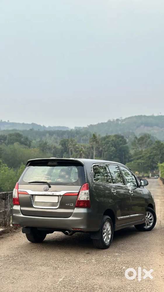Innova 2012 Diesel 211500 Km Driven