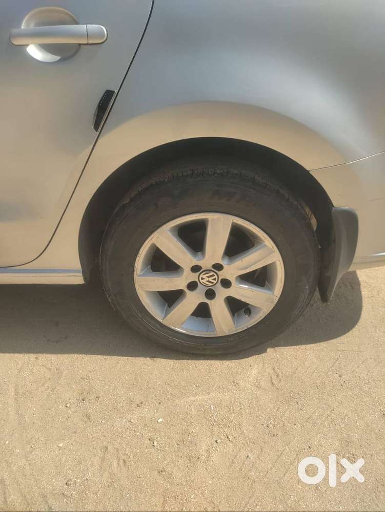 Volkswagen Vento 2012 Style