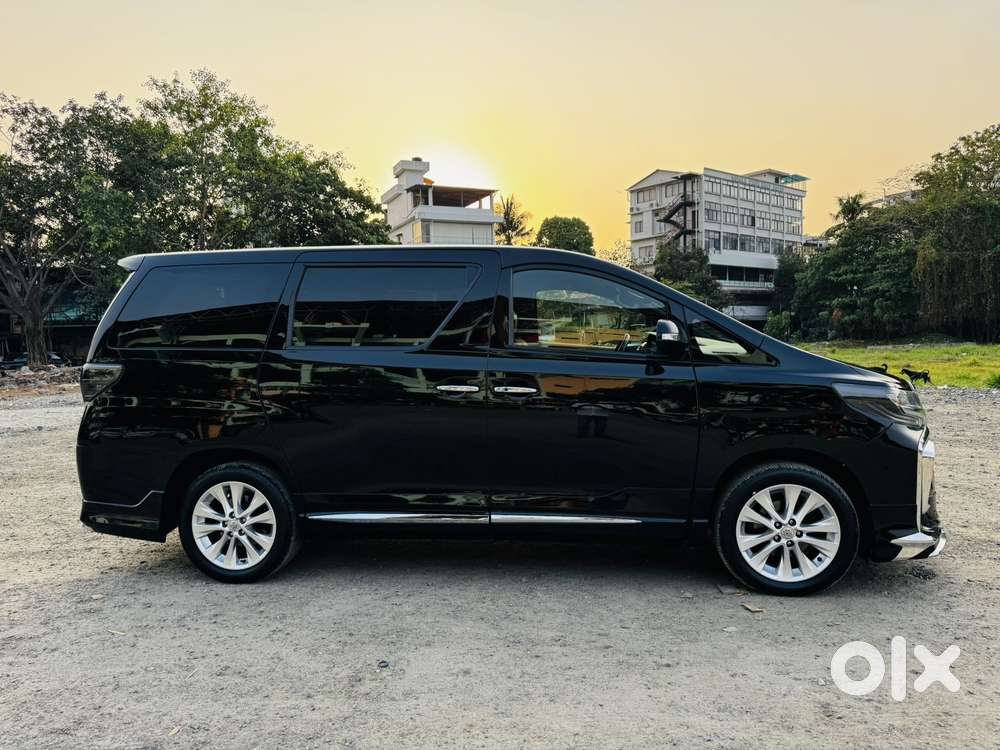 Toyota Alphard 3.0 V6, 2010, Petrol