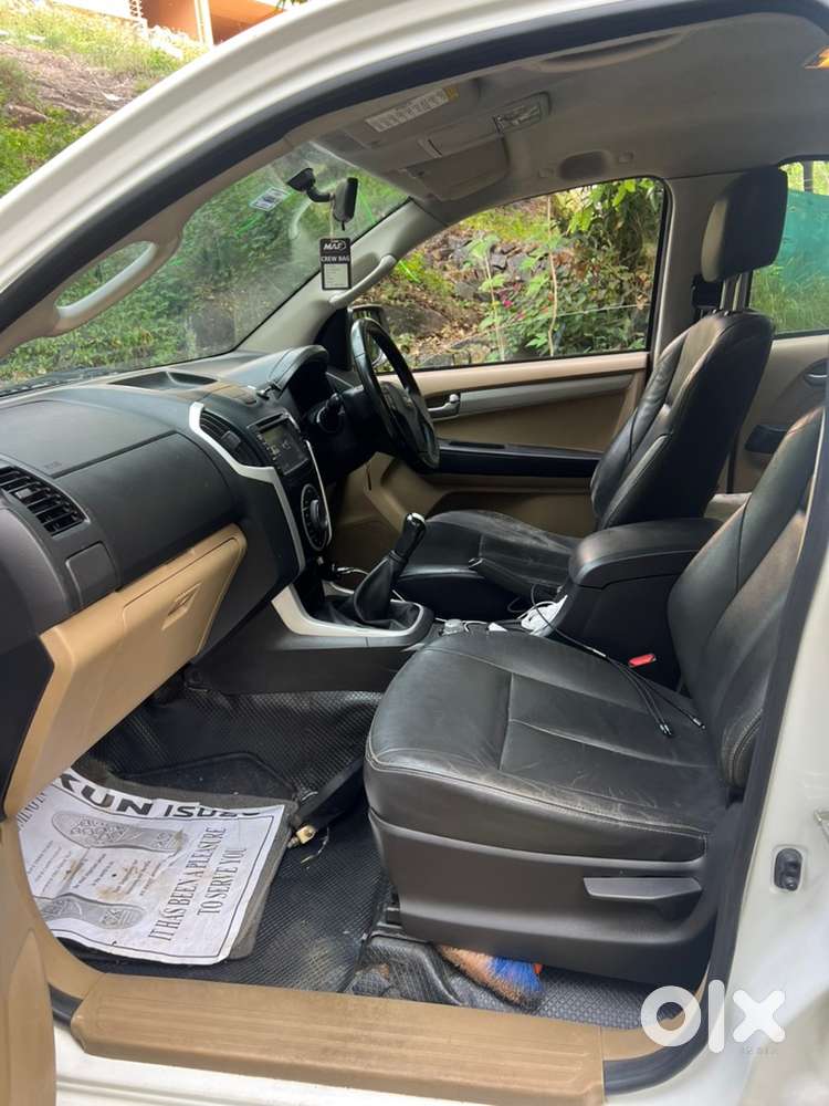 Isuzu D-max V-cross High End With Pure Leather Seats