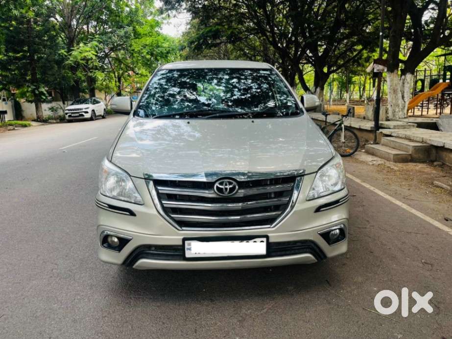 Toyota Innova 2.5 Zx 7 Str Bs-iv, 2014, Diesel