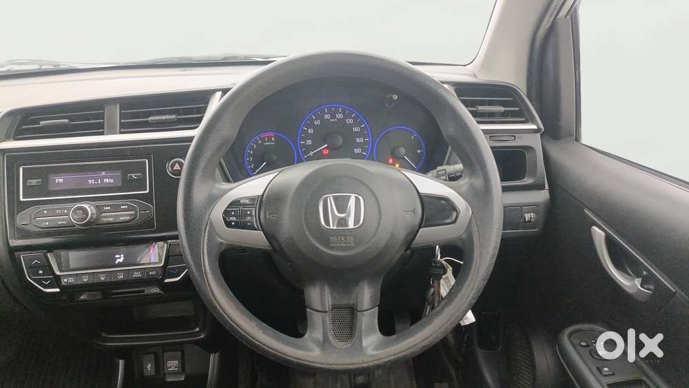 Honda Brio Vx Mt, 2017, Petrol