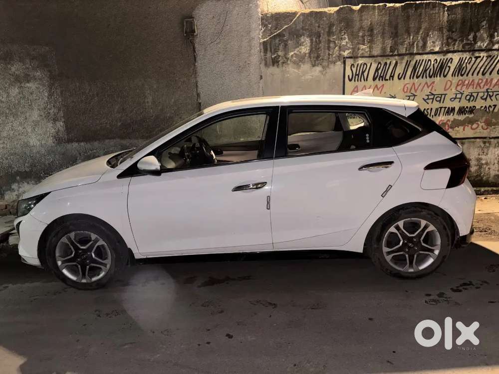 Hyundai I20 Sportz (o) Automatic 2024 | 1st Owner | Cng | Jbl Bass