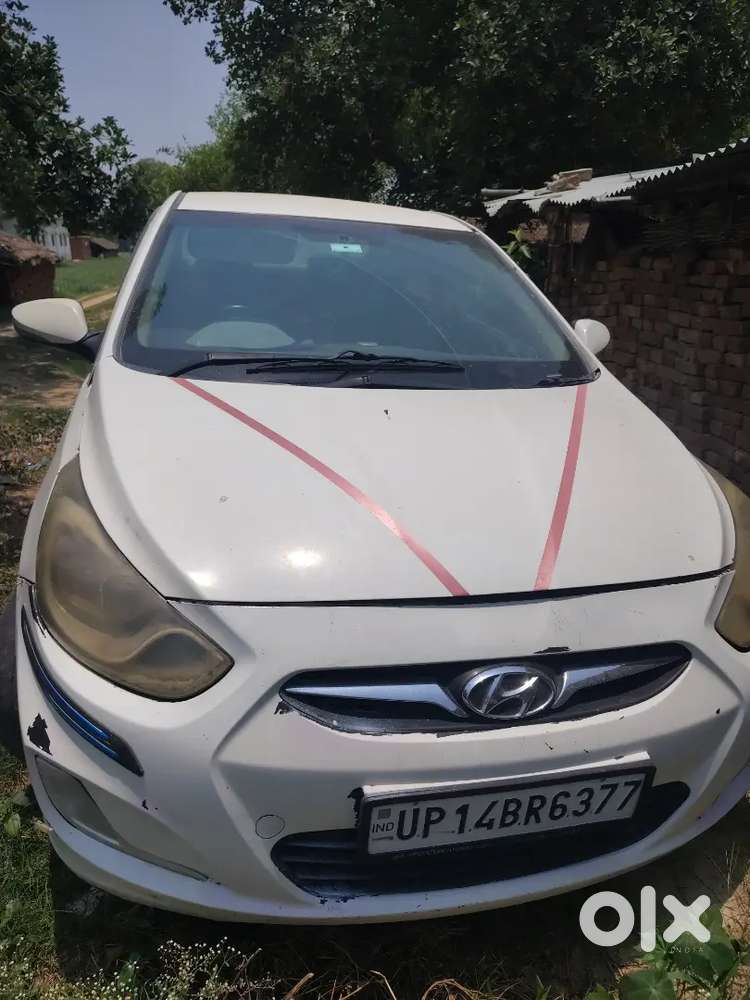Hyundai Verna 2012