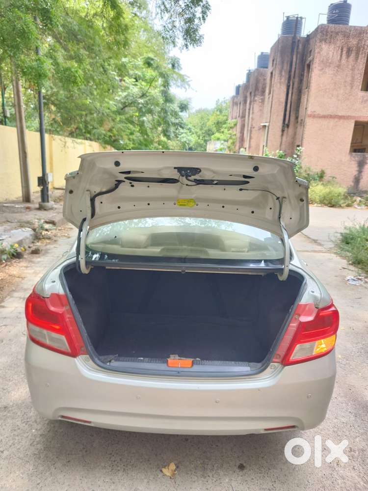Maruti Suzuki Swift Dzire Vxi(o) Amt, 2018, Petrol
