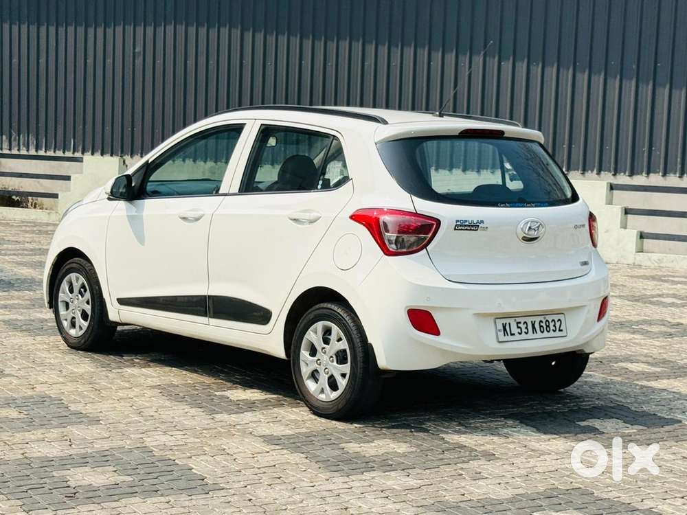 Hyundai I10 Sportz Petrol 2nd 2016