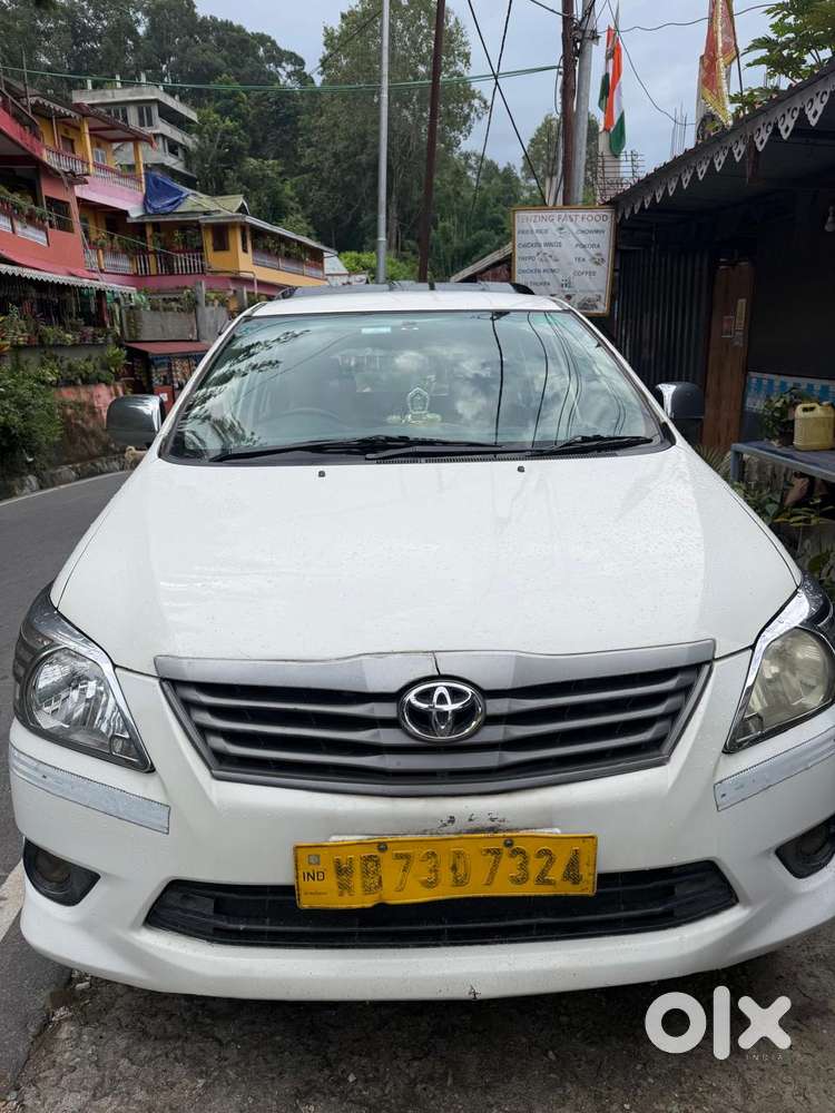 Toyota Innova 2.5 G (diesel) 8 Seater, 2015, Diesel