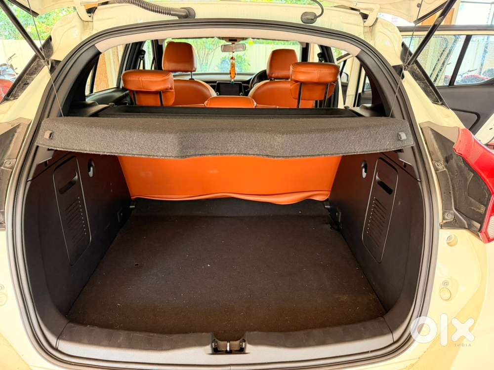 Nissan Kicks Petrol Manual 2022- Excellent Condition (idv 8.51 Lac)