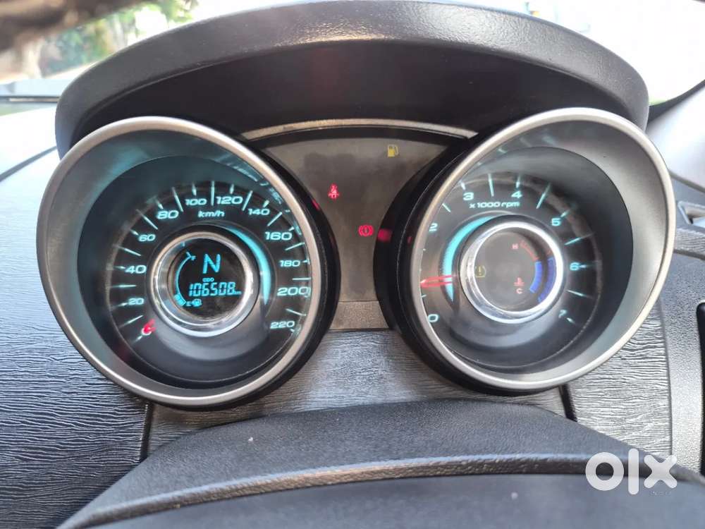 Mahindra Xuv500 W9 1.99, 2021, Diesel