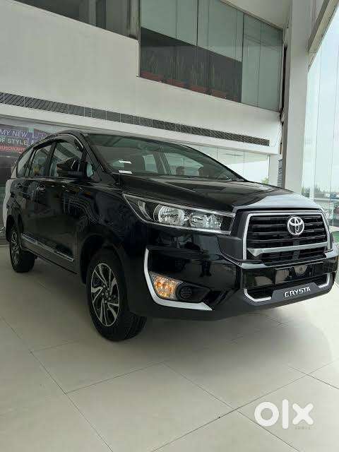 Toyota Innova Crysta Diesel 2025 Black Colour With Fancy Number