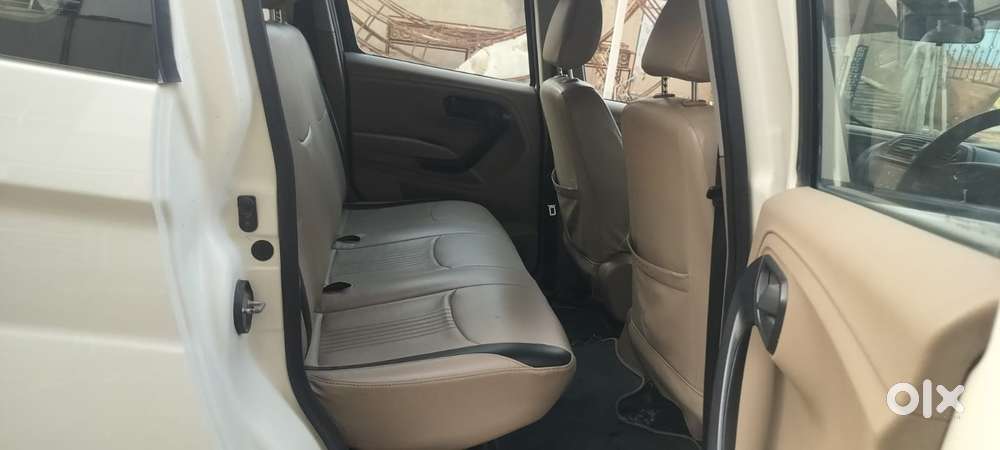 Mahindra Tuv 300 T6, 2015, Diesel