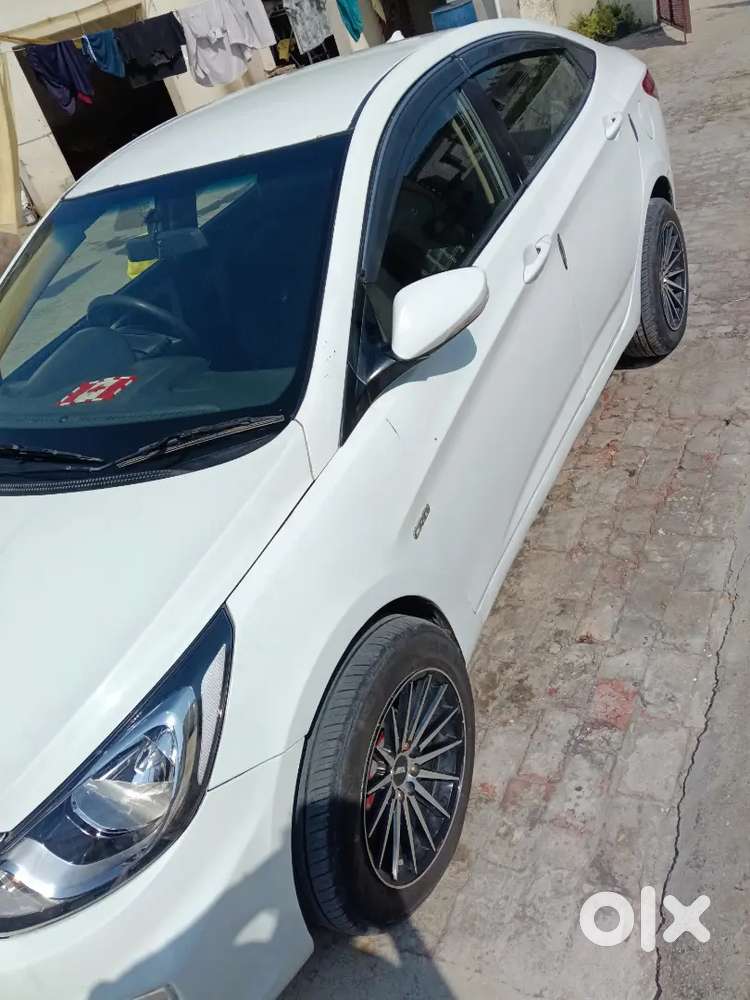 Hyundai Verna 1.6 Sx 2011