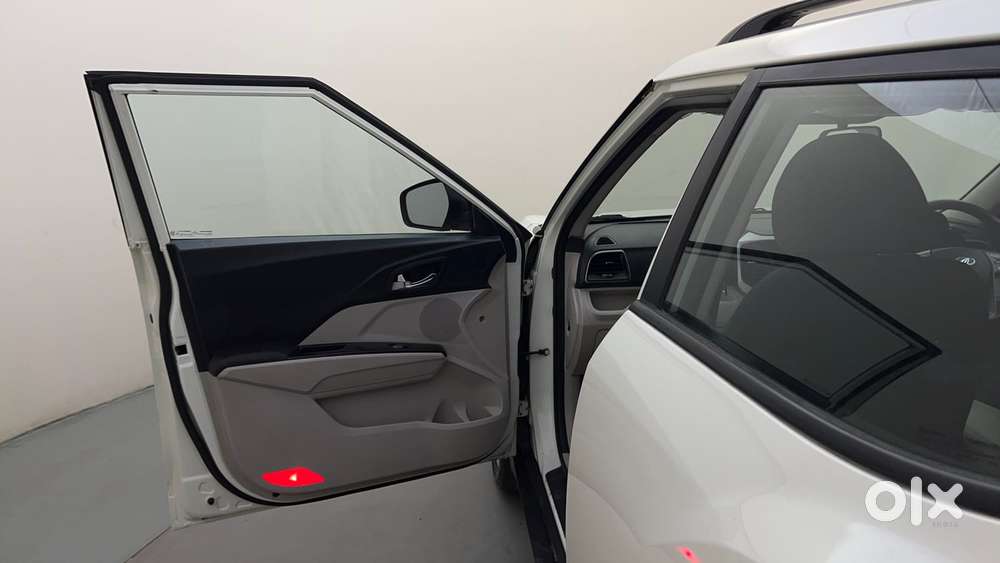 Mahindra Xuv300 W8 Amt Optional Diesel, 2021, Petrol
