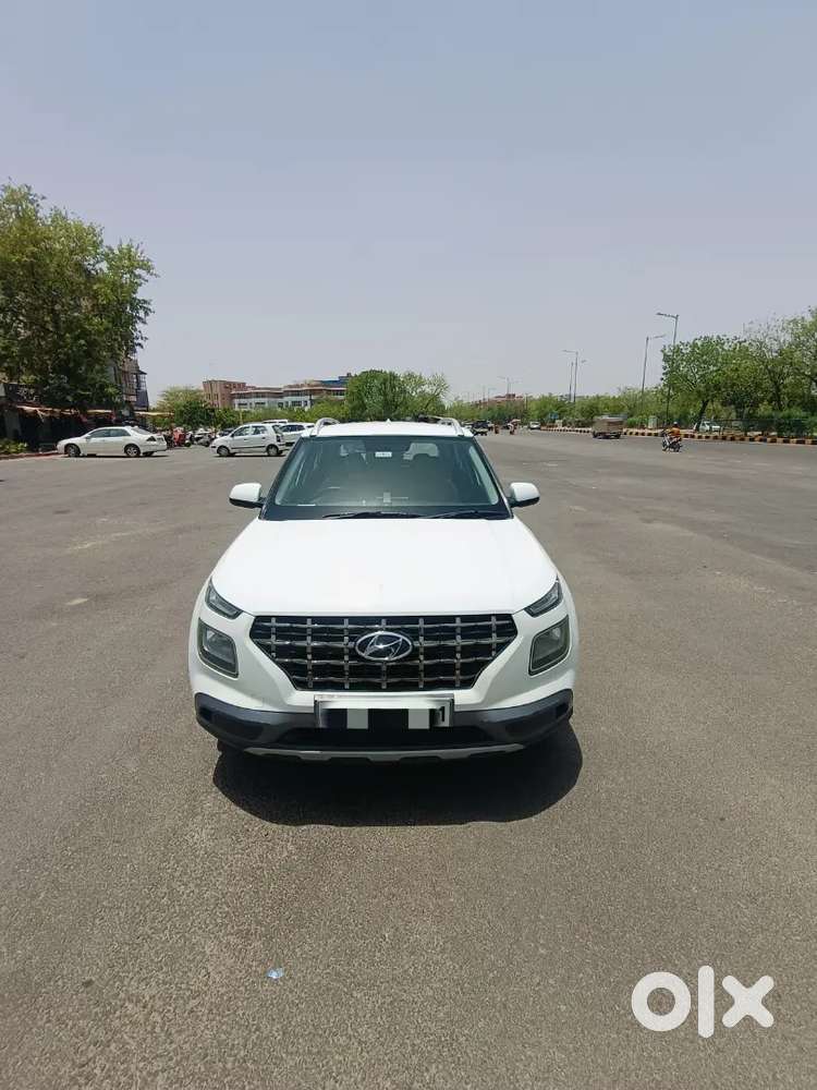 Hyundai Venue 2021 Cng & Petrol 48125 Km Driven
