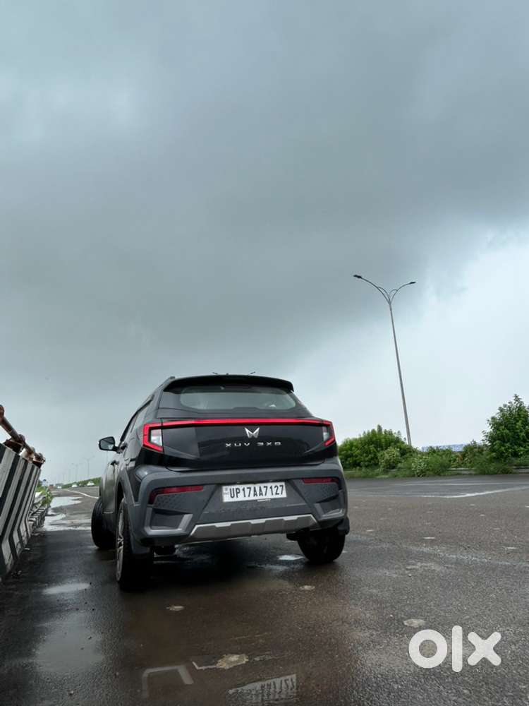 Mahindra Xuv 3xo Petrol 2025