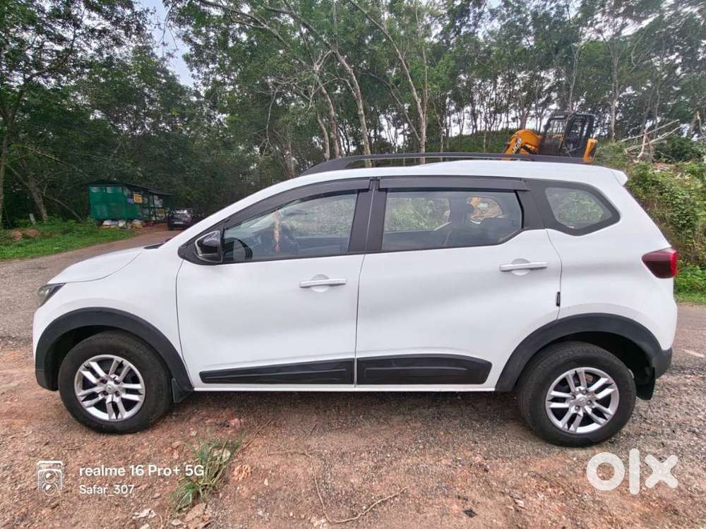 Renault Triber Rxt, 2021, Petrol