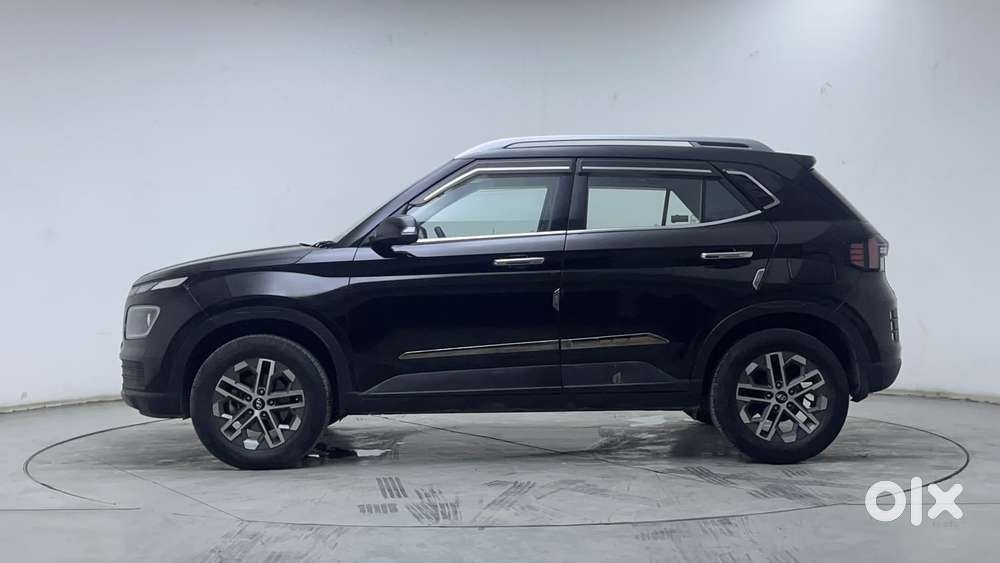 Hyundai Venue 1.0 Sx (o) Turbo Dct, 2023, Petrol