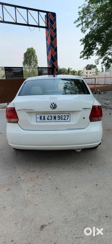 Volkswagen Vento Petrol 2011