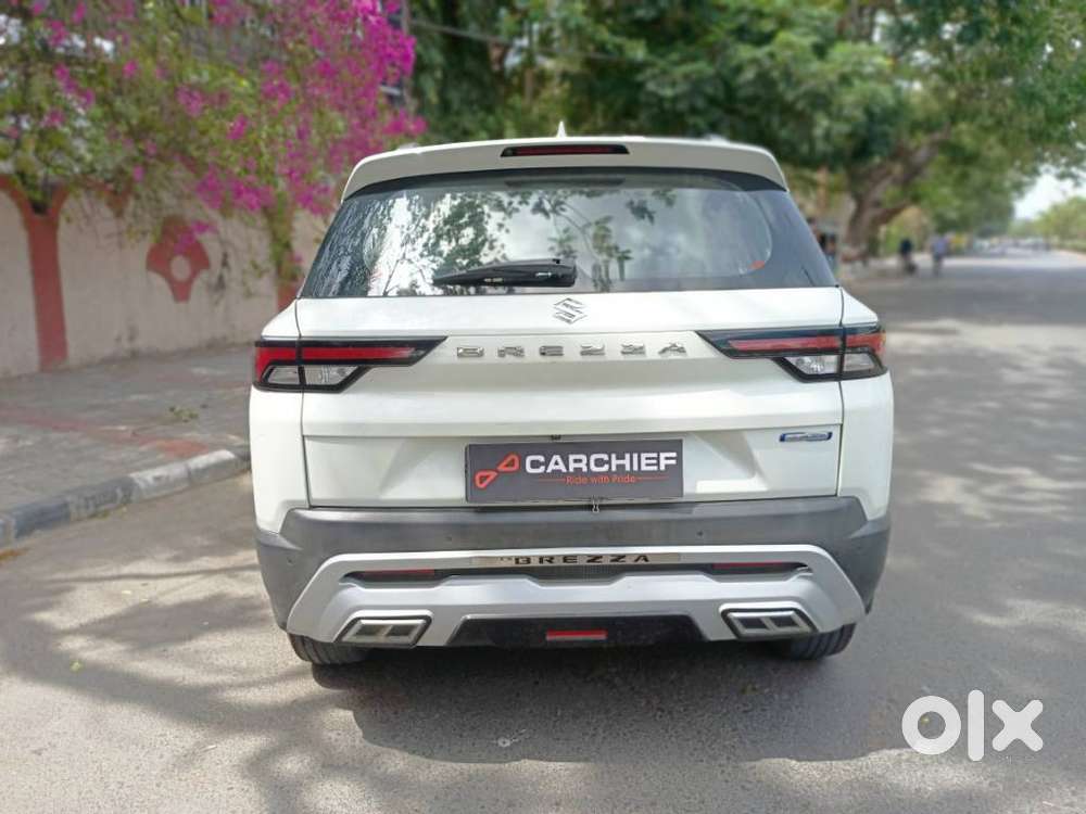Maruti Suzuki Brezza 1.5 Zxi Smart Hybrid, 2023, Petrol