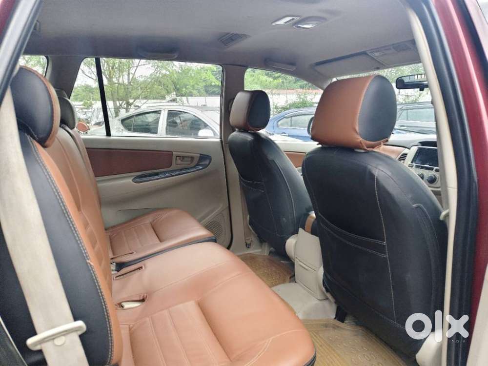 Toyota Innova 2.5 Gx 8 Str Bs-iii, 2014, Diesel