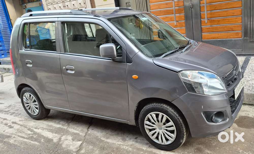 Maruti Suzuki Wagon R Amt Vxi Plus, 2016, Cng & Hybrids