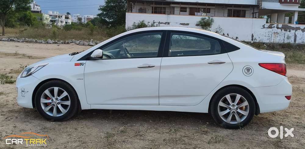 Hyundai Fluidic Verna