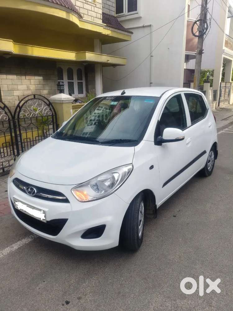 Hyundai I10 Magna 1.2 Solid Bs4 Engine 2011 Car