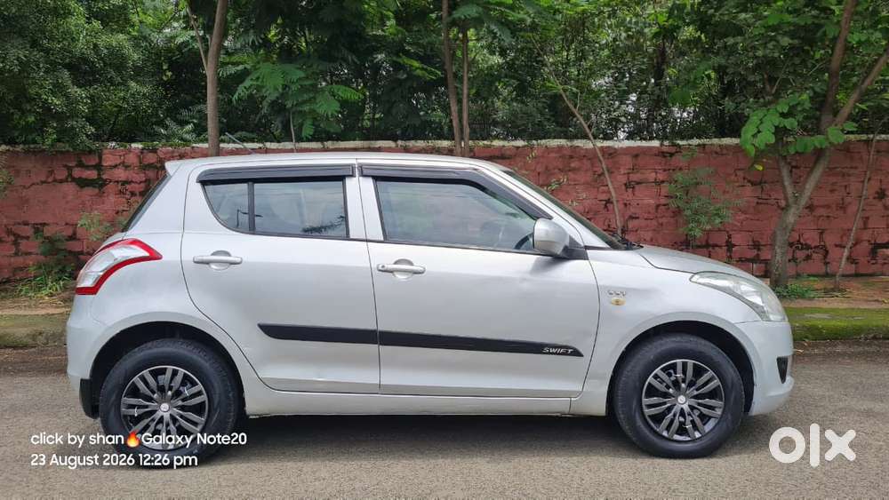 Maruti Suzuki Swift Lxi, 2012, Petrol